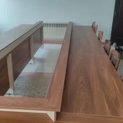 میز کنفرانس